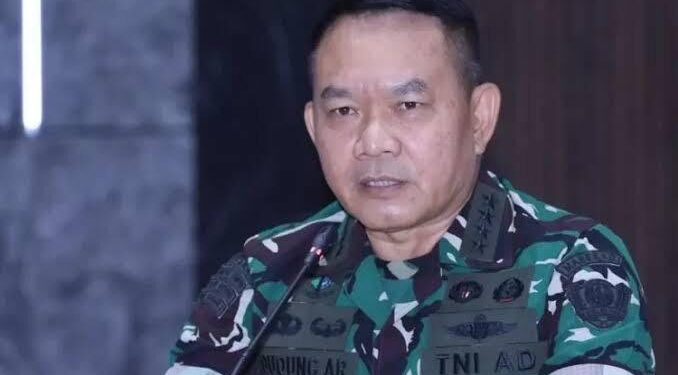 Kasad TNI Berikan Bantuan Paket Nutrisi untuk Anak Penderita Stunting